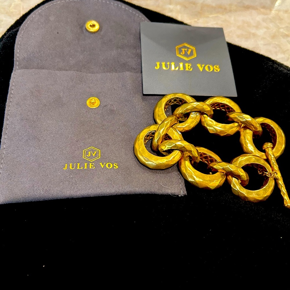 9” Julie Vos Hammered Link Statement 24K. Plated and has been retired! Preowned